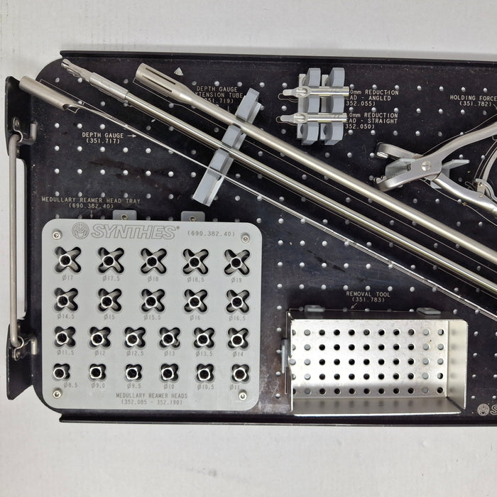 Synthes, Inc. Synream Intramedullary Reaming System Tray
