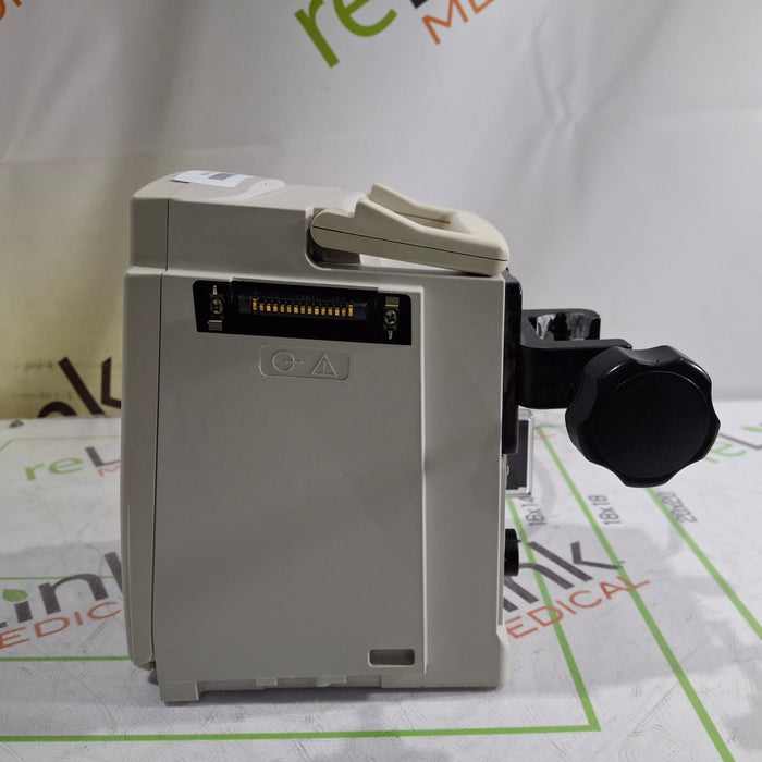 CareFusion Alaris 8015 Large Screen POC Infusion Pump