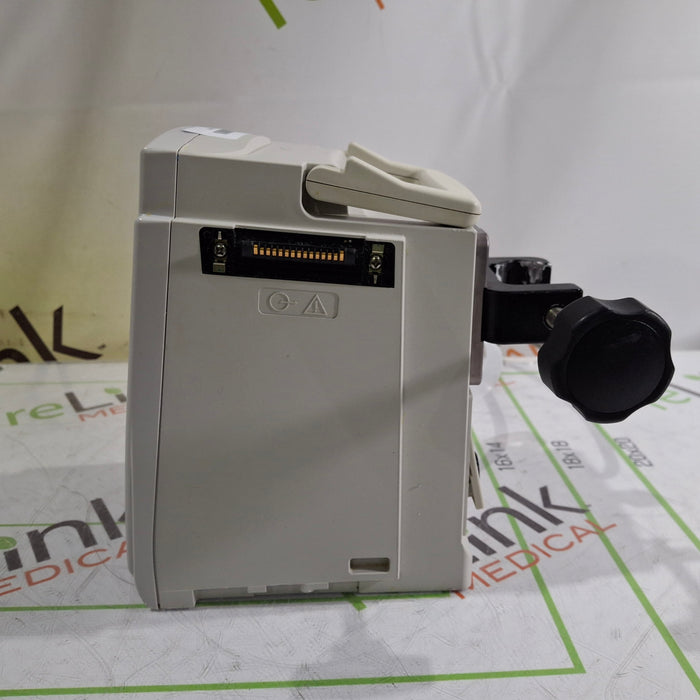 CareFusion Alaris 8015 Large Screen POC Infusion Pump