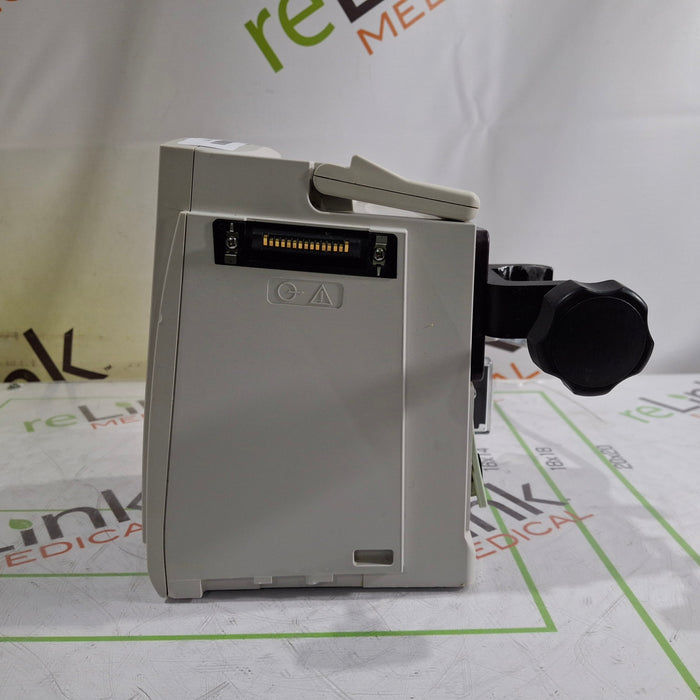 CareFusion Alaris 8015 Small Screen POC Infusion Pump