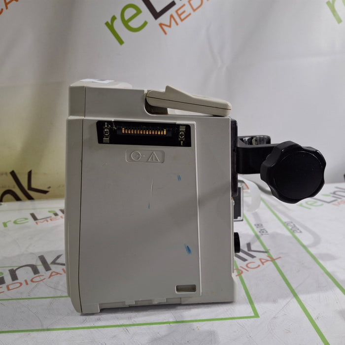 CareFusion Alaris 8015 Large Screen POC Infusion Pump