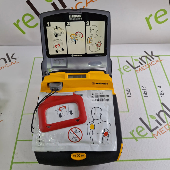 Medtronic LifePak CR Plus Defibrillator