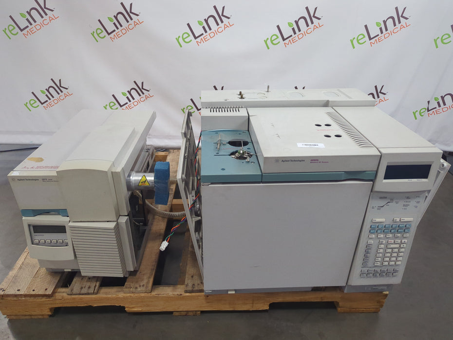 Agilent 6890N Gas Chromatograph