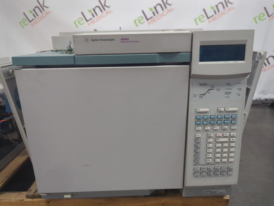 Agilent 6890N Gas Chromatograph