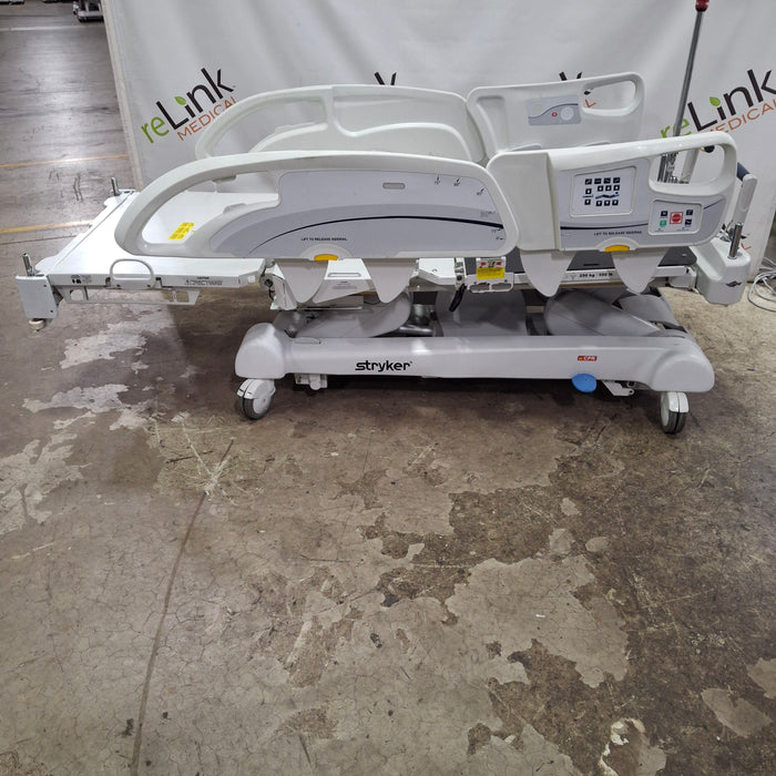 Stryker InTouch 2141 Critical Care Hospital Bed