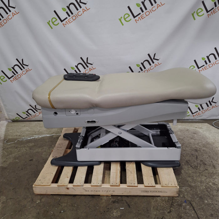 Midmark 626 Barrier-Free Power Exam Table