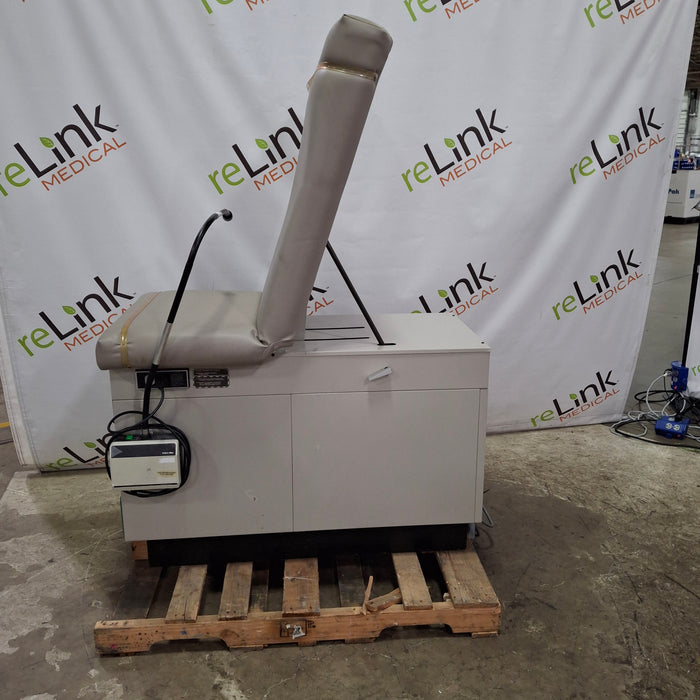 Midmark Ritter Model 104 Exam Table