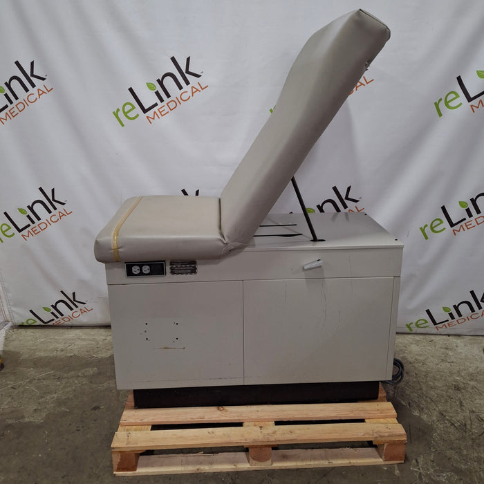 Midmark Ritter 100 Exam Table