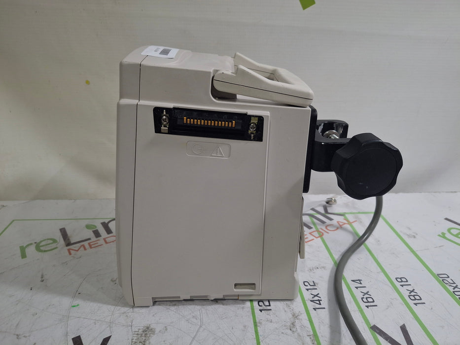 CareFusion Alaris 8015 Large Screen POC Infusion Pump