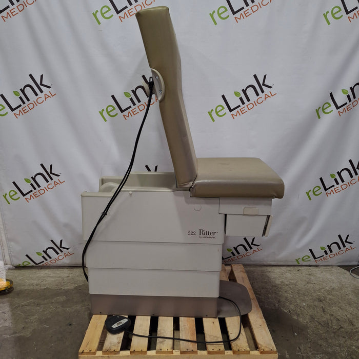 Midmark 222 Procedure Chair