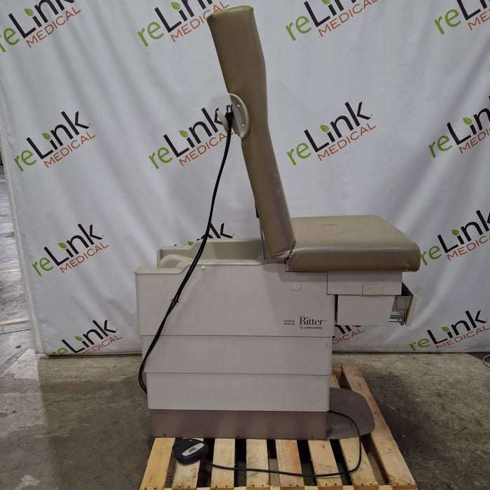 Midmark 222 Procedure Chair