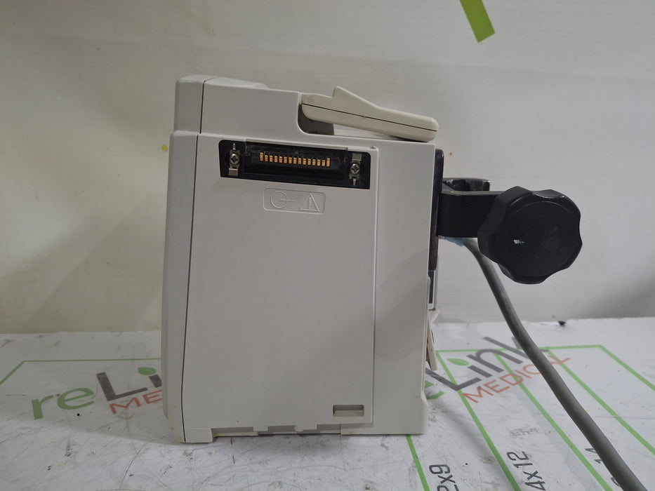 CareFusion Alaris 8015 Large Screen POC Infusion Pump