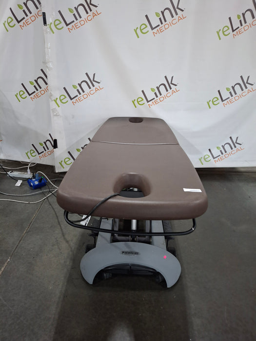 Chattanooga Group Adapta Mesa Model 3319 Treatment Table