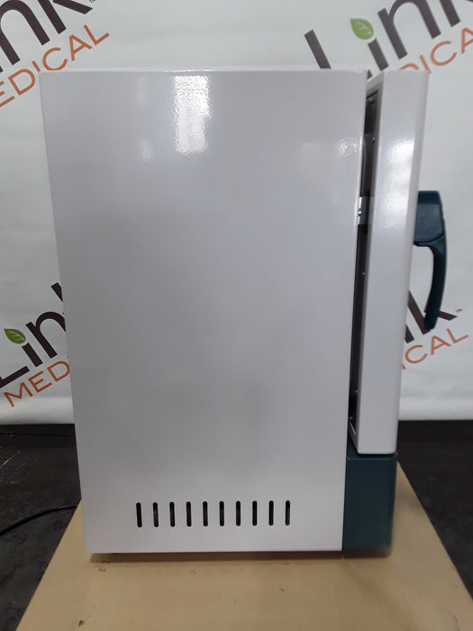 Vevor 303-00AB Incubator