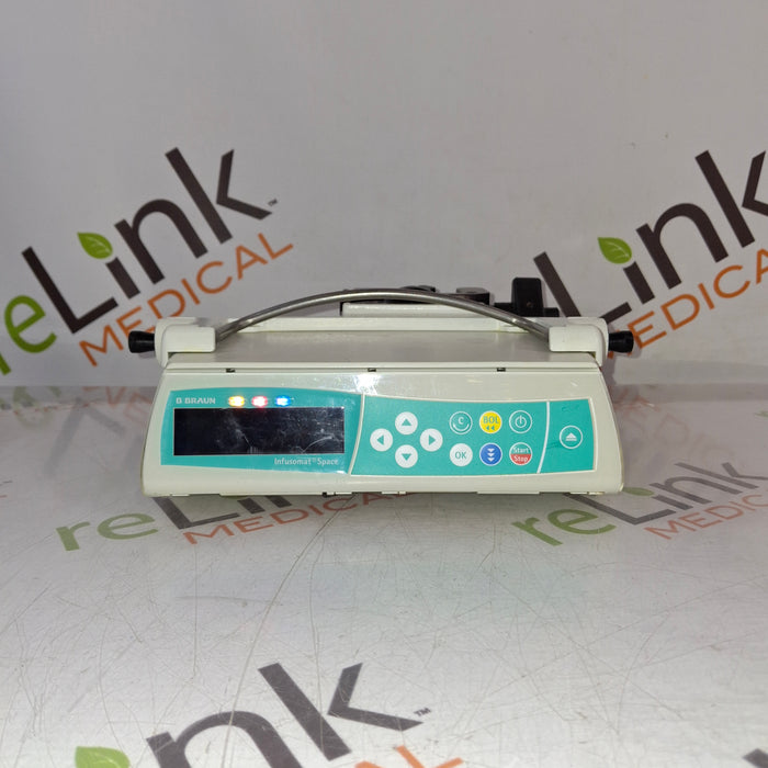 B. Braun Infusomat Space w/Pole Clamp Infusion Pump