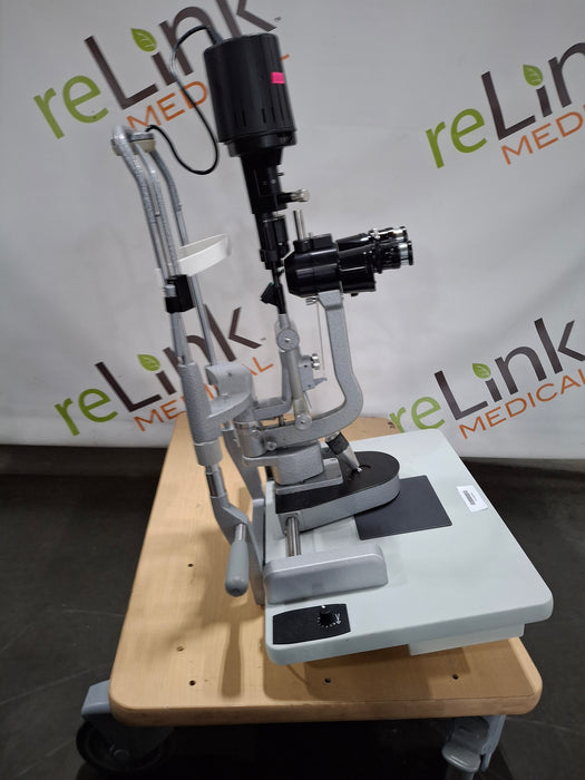Haag-Streit BM 900 Slit Lamp