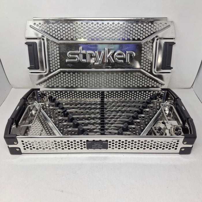 Stryker AxSOS Titanium Distal Lateral Femur Plates