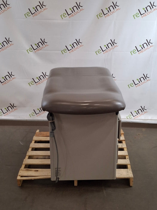 Brewer 5000 Access Exam Table