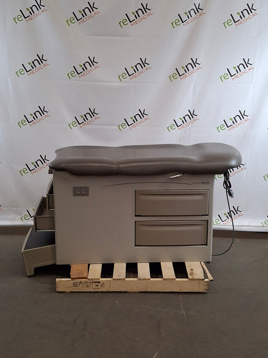 Brewer 5000 Access Exam Table
