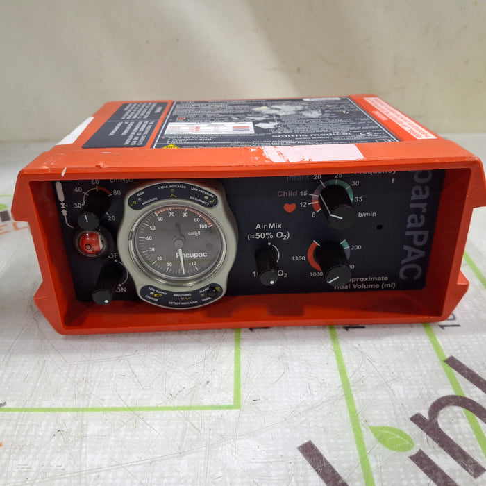 Smiths Medical Pneupac ParaPAC 200D Ventilator