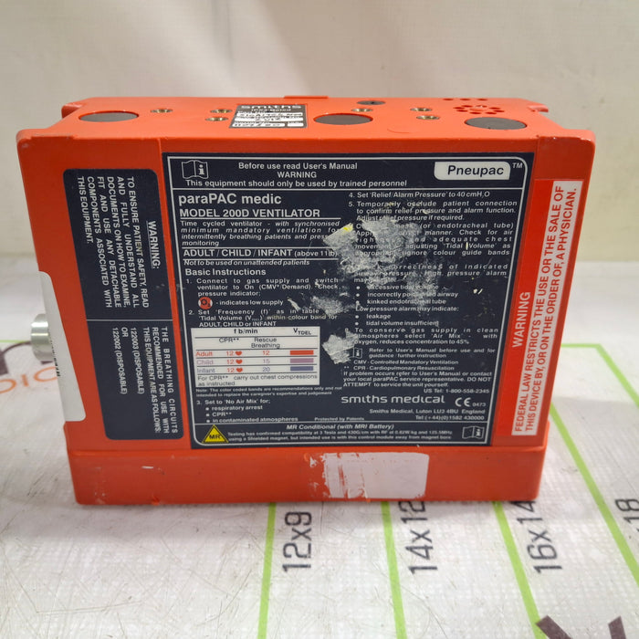 Smiths Medical Pneupac ParaPAC 200D Ventilator