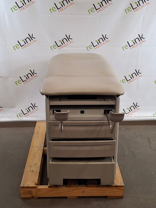 Brewer 5000 Access Exam Table