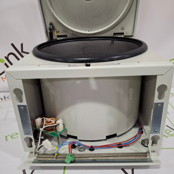Thermo Scientific Sorvall ST8 Benchtop Centrifuge