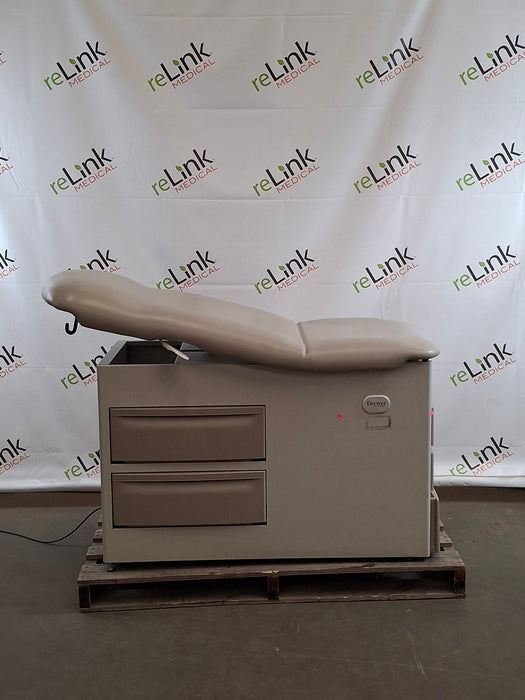 Brewer 5000 Access Exam Table