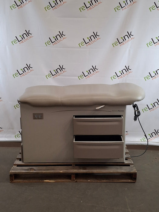 Brewer 5000 Access Exam Table