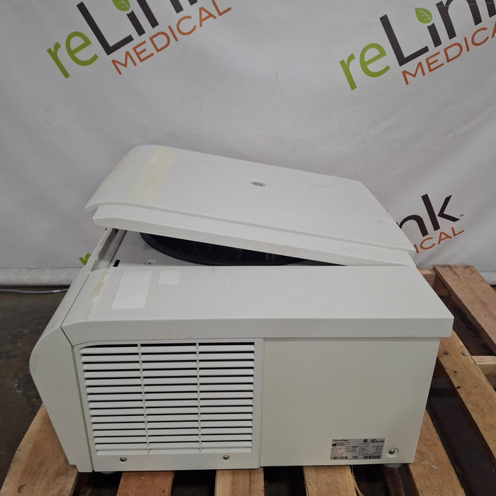 Thermo Scientific Sorvall ST 40R Centrifuge