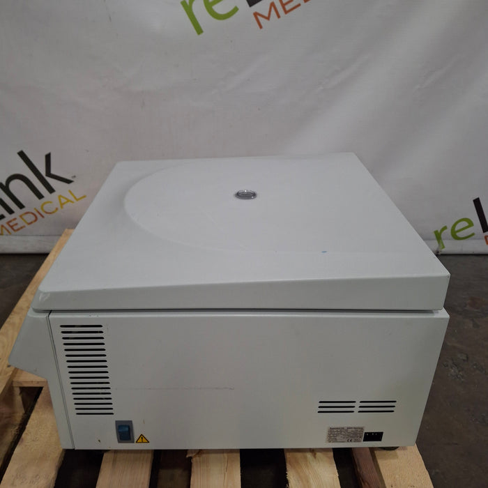 Eppendorf 5810 Benchtop Centrifuge
