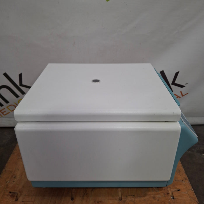 Hettich Universal 32 Type 1605-01 Zentifugen Benchtop Centrifuge