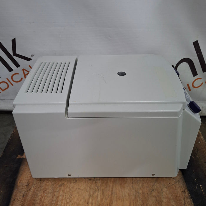 Eppendorf 5415R Centrifuge