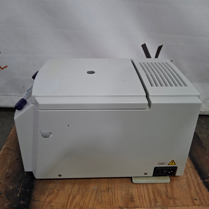 Eppendorf 5415R Centrifuge