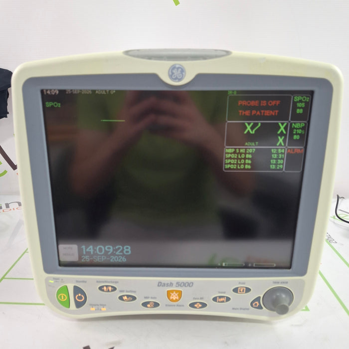 GE Healthcare Dash 5000 - GE/Nellcor SpO2 Patient Monitor