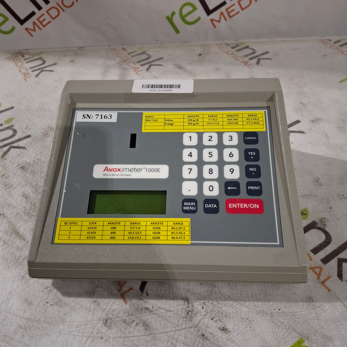 Accrivia Diagnostics Avoximeter 1000e Oximeter