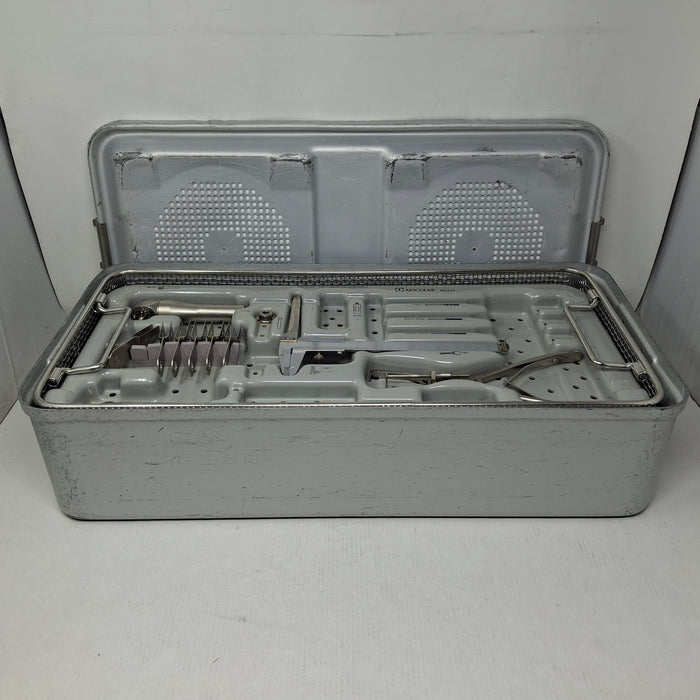 Aesculap, Inc. Graft Harvesting Retractor & Instrument Set