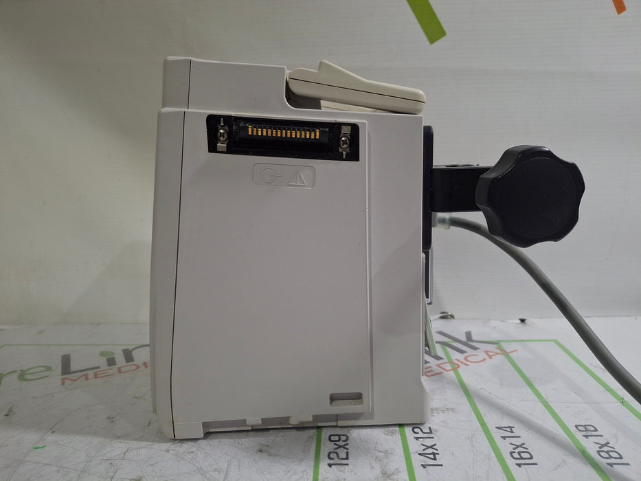 CareFusion Alaris 8015 Large Screen POC Infusion Pump