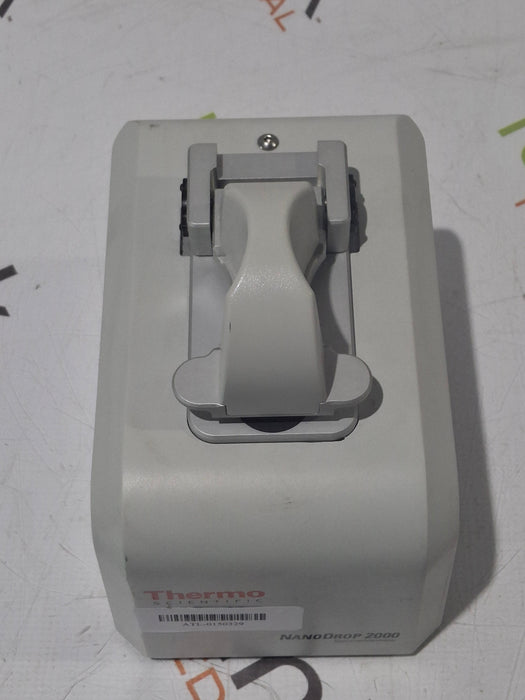 Thermo Scientific NanoDrop 2000 UV-Vis Spectrophotometer