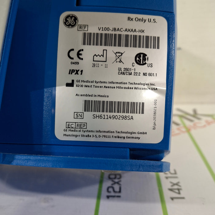 GE Healthcare Dinamap V100 - NIBP, SpO2, Temp Vital Signs Monitor