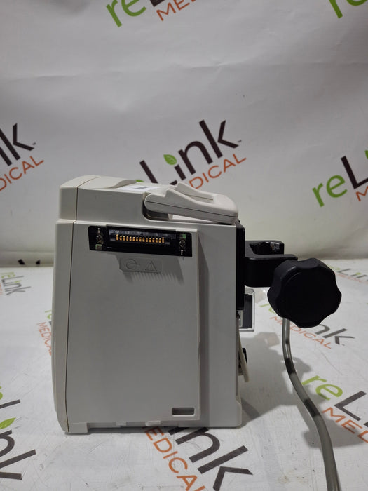 CareFusion Alaris 8015 Large Screen POC Infusion Pump