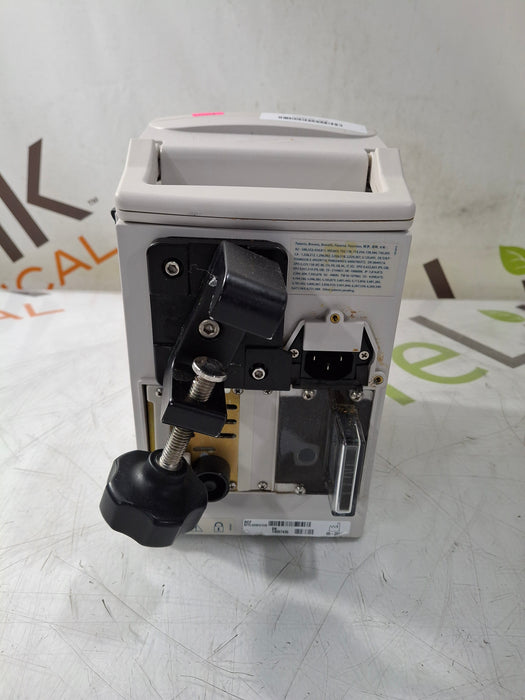 CareFusion Alaris 8015 Large Screen POC Infusion Pump