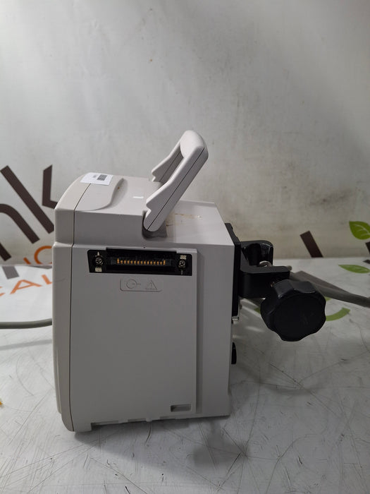 CareFusion Alaris 8015 Large Screen POC Infusion Pump