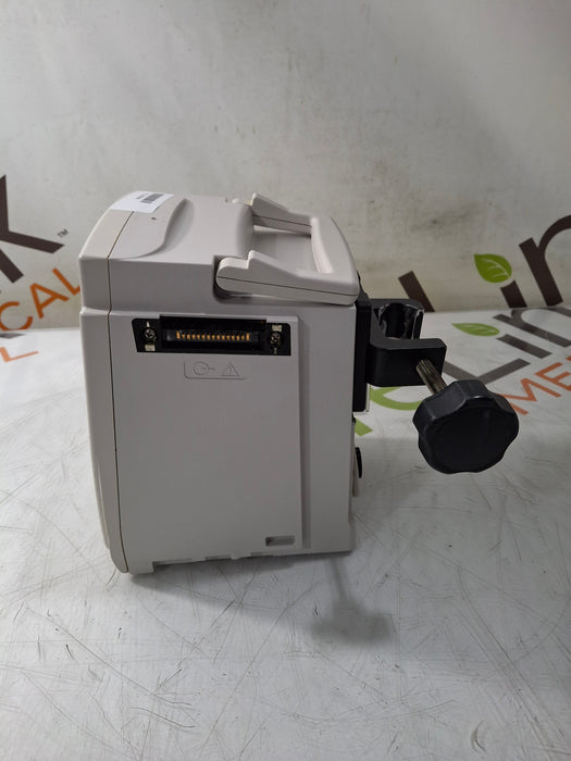 CareFusion Alaris 8015 Large Screen POC Infusion Pump