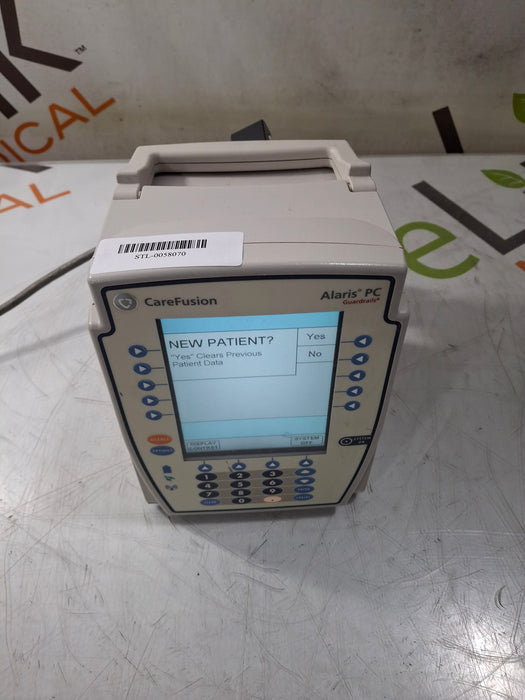CareFusion Alaris 8015 Large Screen POC Infusion Pump