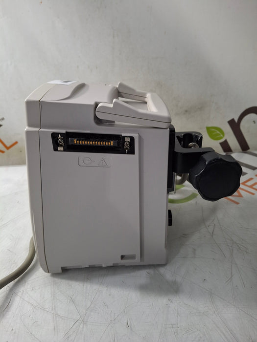 CareFusion Alaris 8015 Large Screen POC Infusion Pump