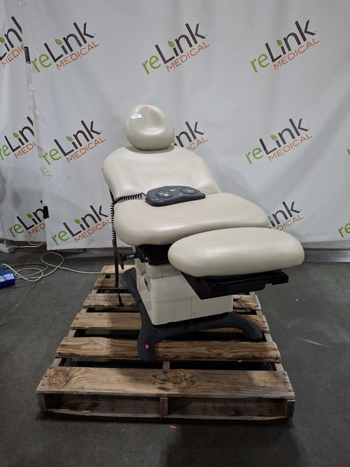 Midmark 630 Procedure Chair