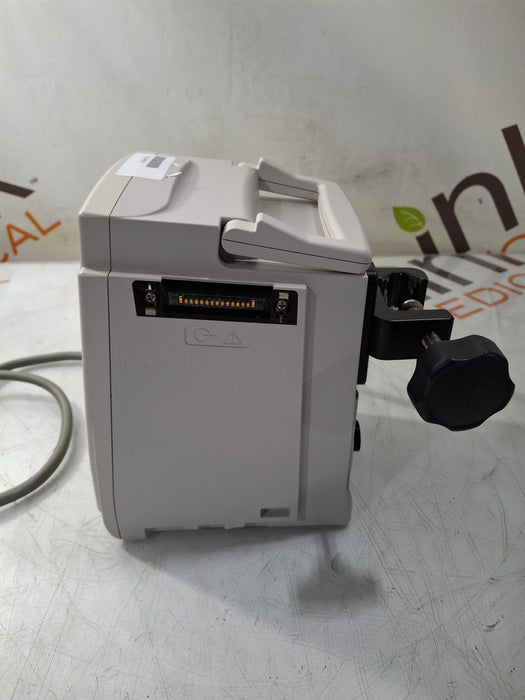 CareFusion Alaris 8015 Large Screen POC Infusion Pump