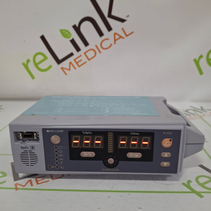 Nellcor N-560 Pulse Oximeter