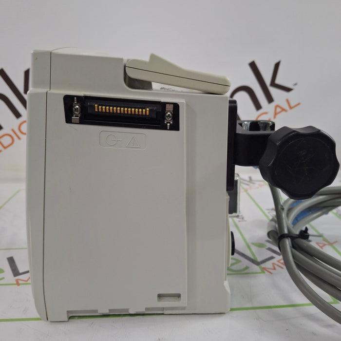 CareFusion Alaris 8015 Large Screen POC Infusion Pump